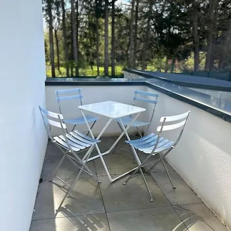 Le Mans Proche Du Circuit Des 24h * Changé