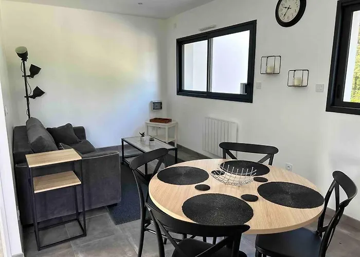 Le Mans Proche Du Circuit Des 24h *